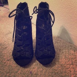 Chinese Laundry Caged Heels